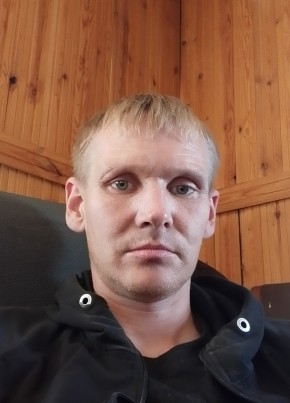 Толик из Няндомы 37 лет