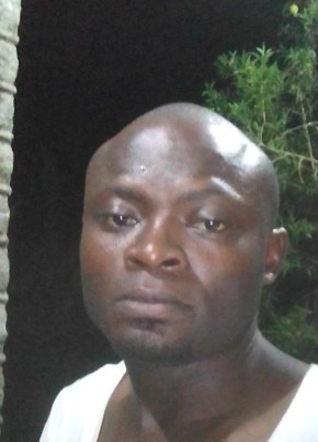 Mbarga arnold, 33, Republic of Cameroon, Yaoundé