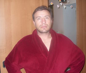 sergey, 54, Astana