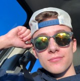 Joshua, 22  , Downers Grove