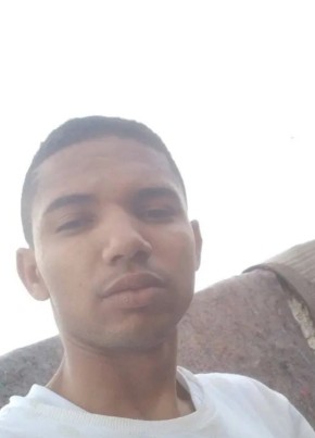 Sergio angelo из Lages 25 лет