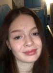 Polina, 18  , Moscow
