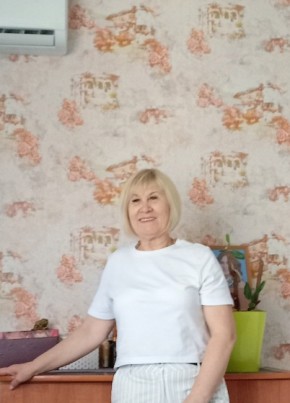 Елена, 58, Россия, Приморский