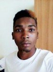 Amadou, 26 лет, Carrara