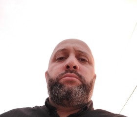 Albert, 41, Nalchik