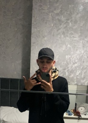 Unknown из Keighley 18 лет