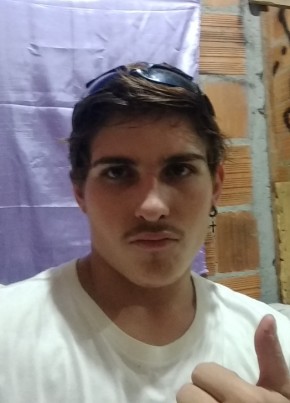 Gustavo Lopes, 21, República Federativa do Brasil, Trindade (Santa Catarina)