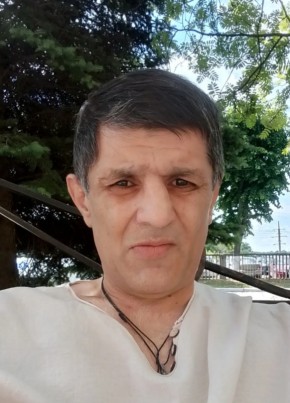 Михаил из Курска 48 лет