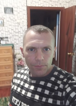 Oleg, 46, Estonia, Narva