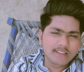 Vijay Joshi, 18 лет, Surat