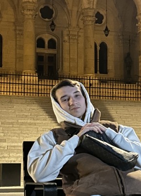 Назар из Budapest 19 лет