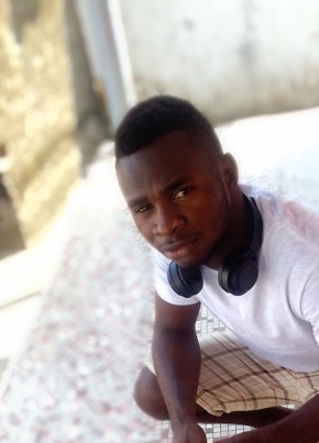 Felix Michel, 24, Republic of Cameroon, Douala