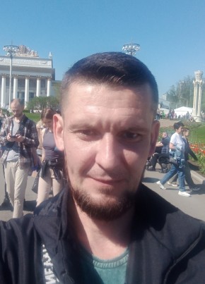 Артём из Москвы 43 года