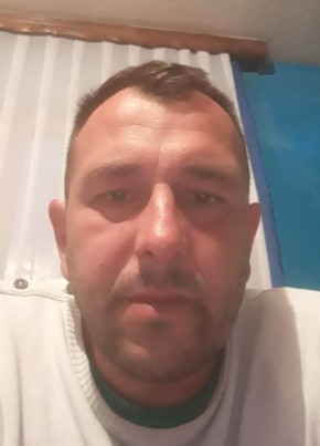 Nihad, 42, Bosna i Hercegovina, Sarajevo