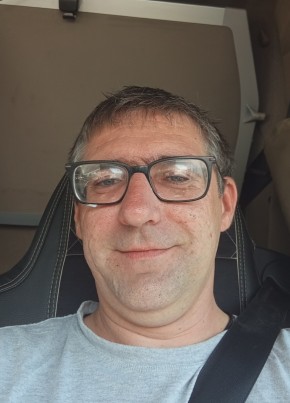 Александр из Ангарска 42 года