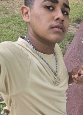 Weakey из San Juan 18 лет