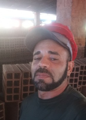Douglas из Carpina 36 лет