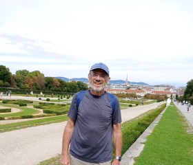 Alex, 70, Newark (State of Delaware)