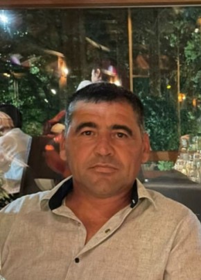 Адам из Владикавказа 48 лет