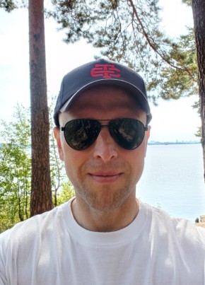 Михаил из Екатеринбурга 40 лет