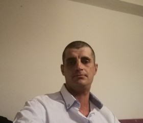 István, 37, Komlo