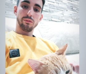 Sam, 22, Chur