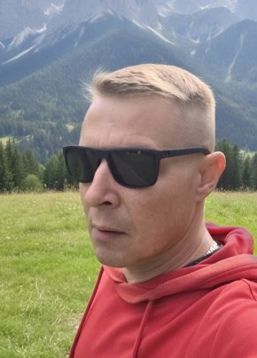 Tuff из Ломоносова 43 года