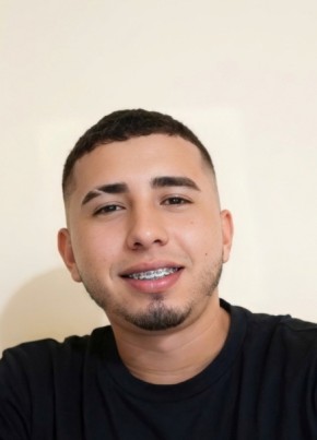 Fabián из Pitalito 21 год