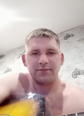 Александр, 42, Россия, Усинск