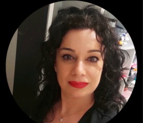 Laura, 43, Giulianova