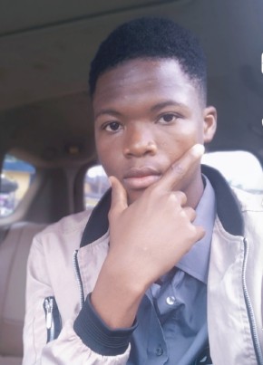Galen из Lomé 18 лет