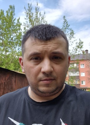 Евгений из Курска 33 года