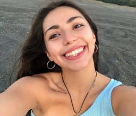 Camila, 25, Buenos Aires