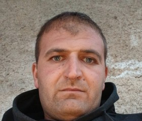 Armen Badakharyan, 33, Yerevan