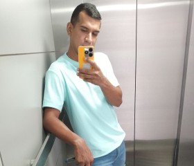 Luis, 35, Maracay