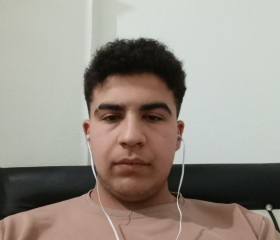 Emirhan, 18, Mercin