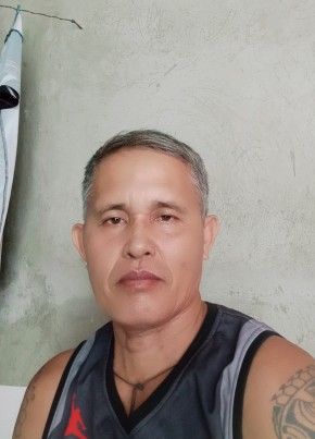 Aldrin aluba, 51, Pilipinas, Maynila