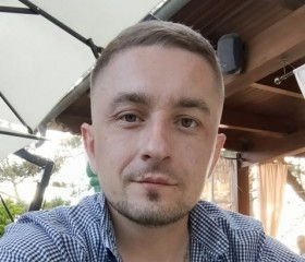 Vitaliy, 30, Harbin