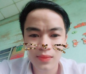 Thanh, 31, Ho Chi Minh City