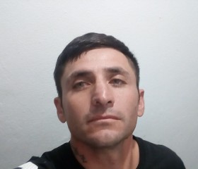 Extor, 32, Moron