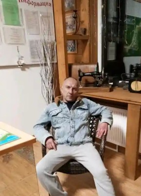 Олег из Лобни 48 лет