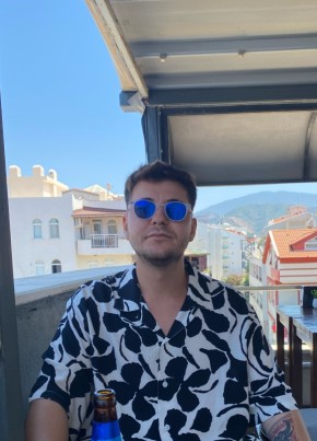 Umut из Marmaris 24 года