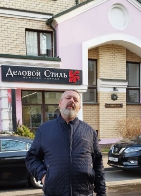Alexandre из Берасьце 52 года