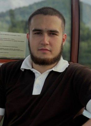 Виктор из Красноярска 22 года