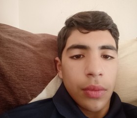 Momo, 18, Abou el Hassan