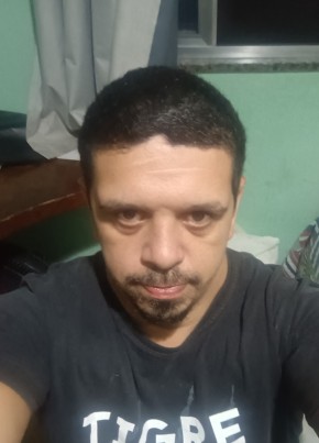 João из São João de Meriti 18 лет