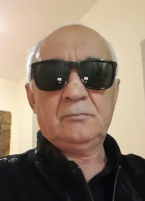 Антон, 63, Россия, Москва