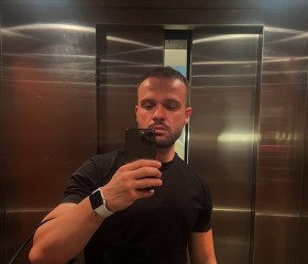 Mark, 37, London