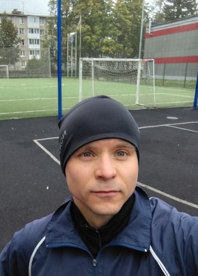 Виталий из Кириши 34 года