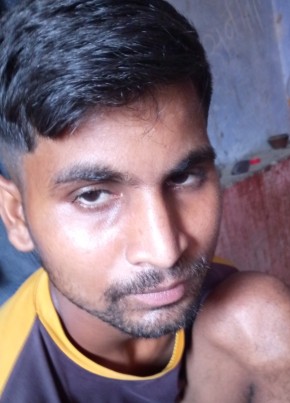 Ravi, 18, India, New Delhi